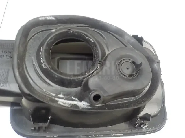 Ниша лючка бензобака для  Ford Kuga 2008-2012