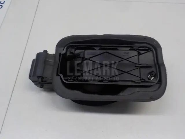Ниша лючка бензобака для  Ford Kuga 2008-2012