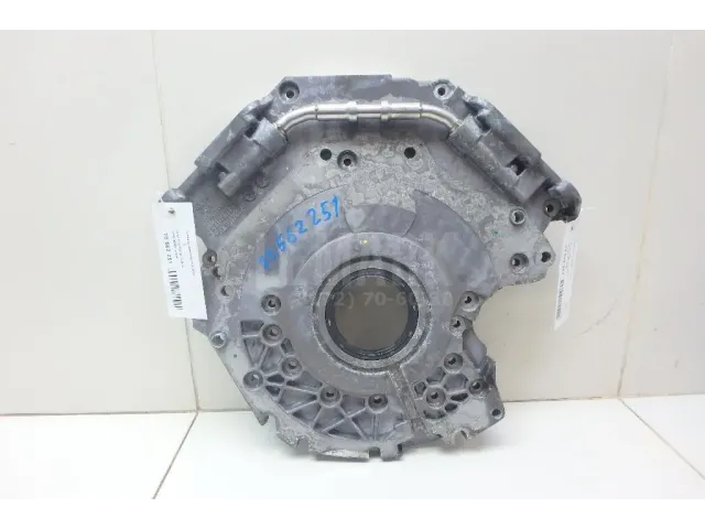 Крышка коленвала задняя для  BMW 5-serie G30/G31/F90 2017-2023