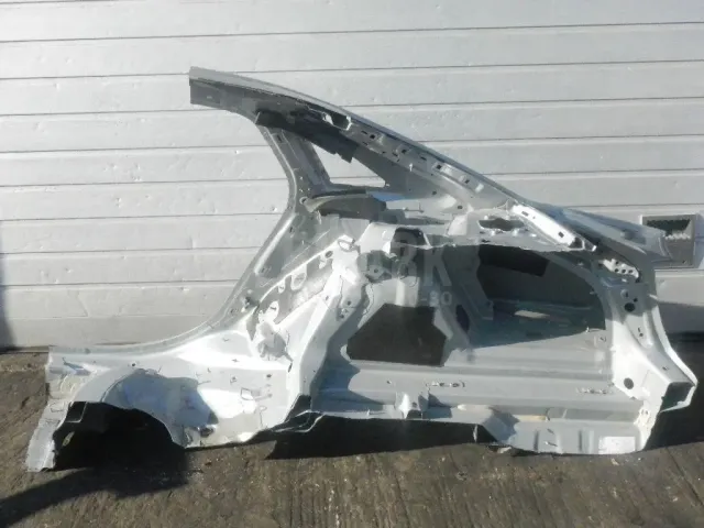 Крыло заднее правое для  Ford C-MAX 2003-2010