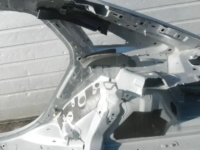 Крыло заднее правое для  Ford C-MAX 2003-2010
