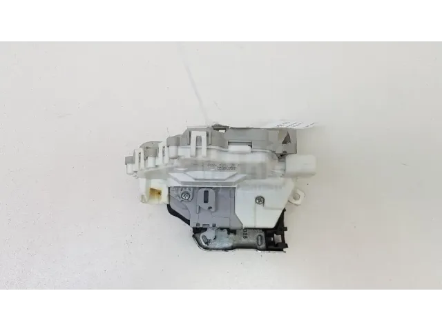 Замок двери передней правой для  BMW X2 U10 2023