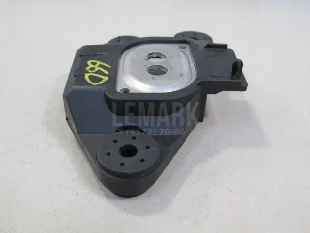 Кронштейн блока ABS (насос) для  Ford Kuga 2008-2012