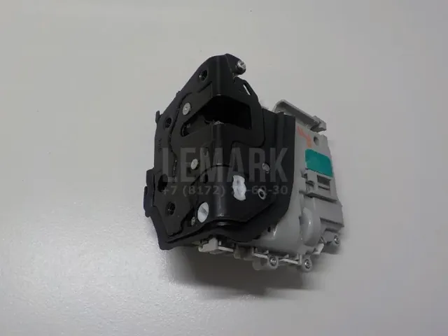 Замок двери передней правой для  BMW X1 F48 2014-2022