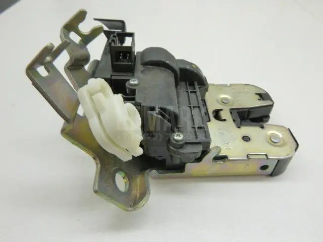 Замок багажника для  Ford Cougar 1998-2001