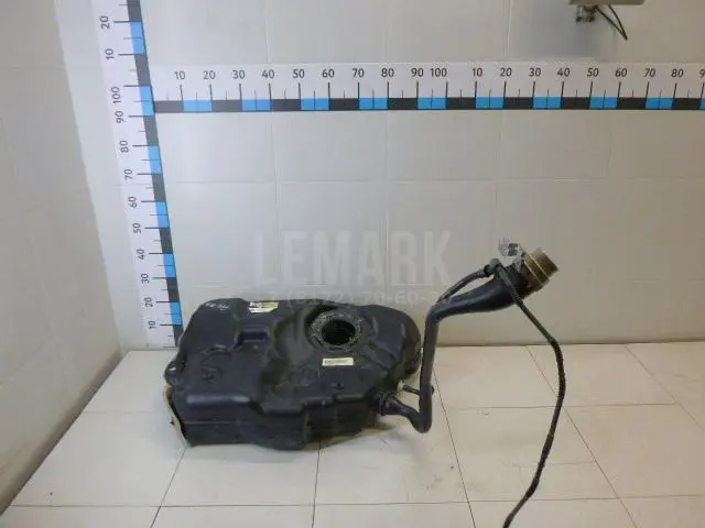Бак топливный