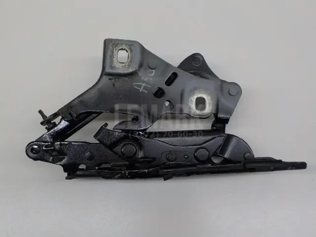 Петля капота правая для  Audi A3 [8PA] Sportback 2004-2013