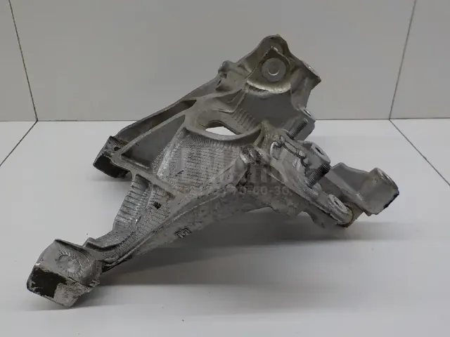Кронштейн передней балки для  Ford Transit 2006-2013