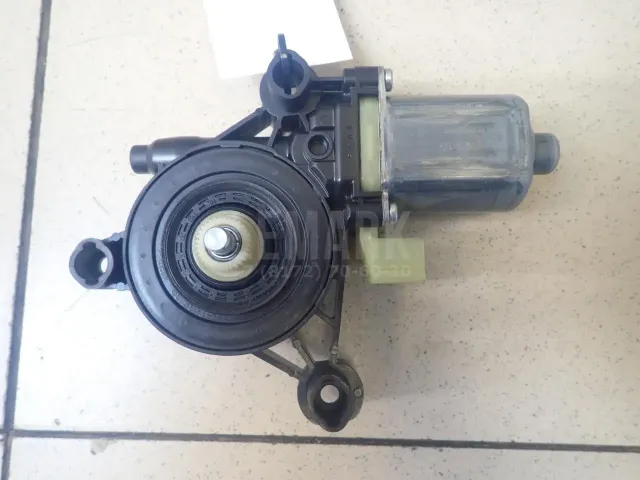 Моторчик стеклоподъемника для  Ford Kuga 2008-2012