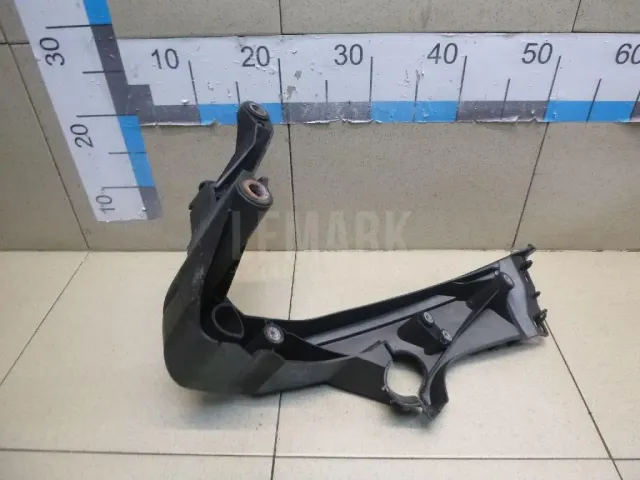 Кронштейн фар правый для  BMW 2-serie F45/F46 Tourer 2015-2022