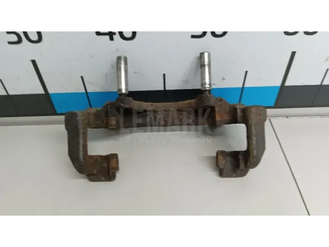 Скоба суппорта переднего для  Audi A3 (8L1) 1996-2003