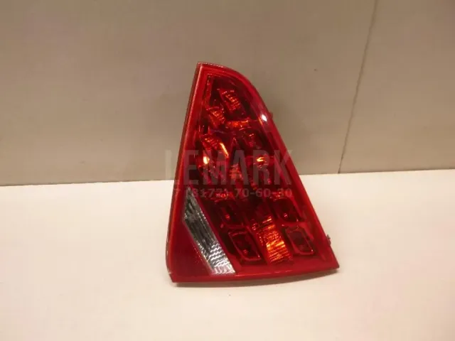 Фонарь задний внутренний правый для  Ford Fiesta 2001-2008