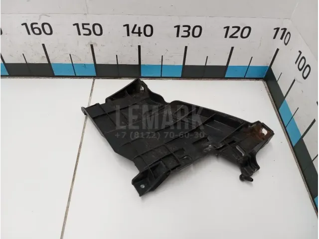 Кронштейн крепления фары для  BMW X3 E83 2004-2010