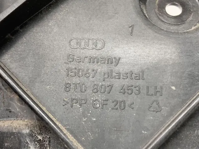 Направляющая заднего бампера левая для  Audi A2 [8Z0] 2000-2005