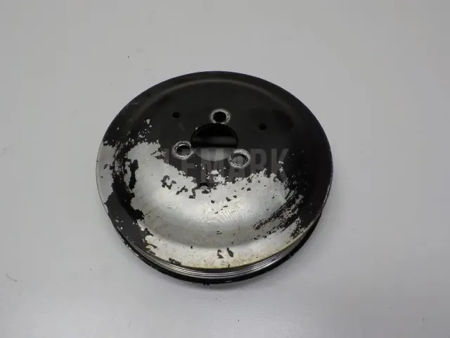 Шкив водяного насоса (помпы)