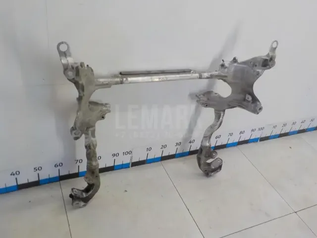 Балка подмоторная для  Ford Escape EUR 2007-2009