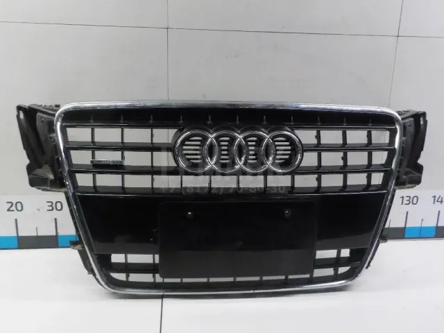 Решетка радиатора для  Audi A4 (B9) Allroad 2016