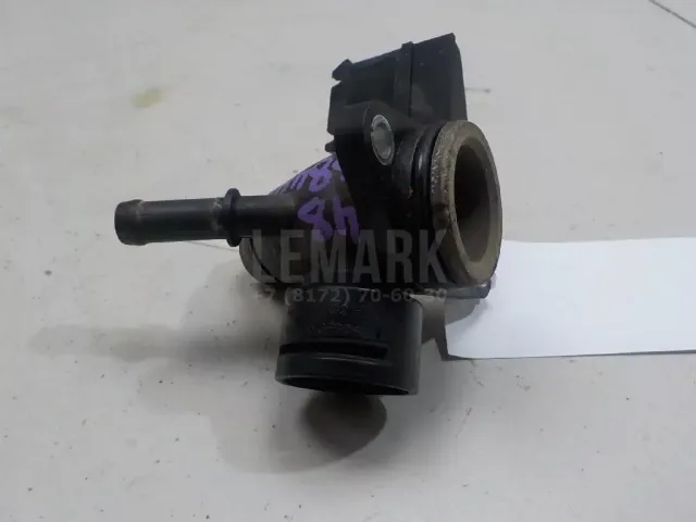 Фланец двигателя системы охлаждения