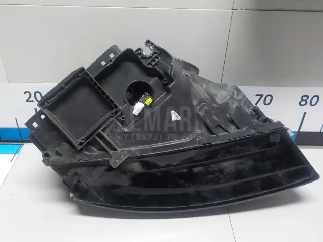 Фара левая для  BMW i3 (I01) 2013-2022