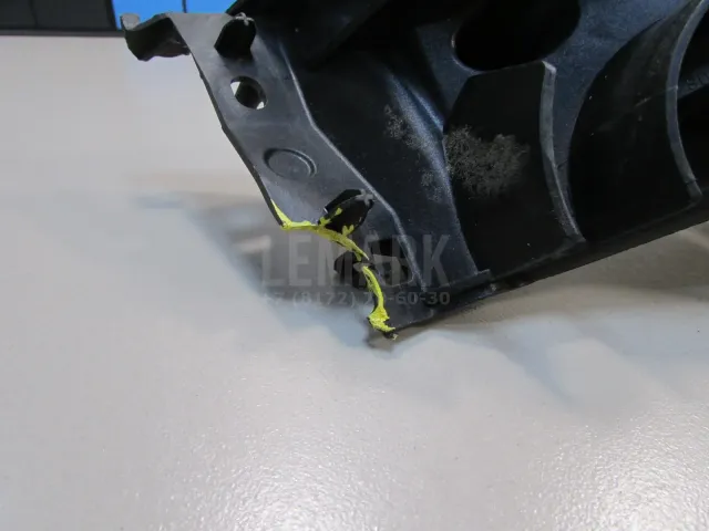Кронштейн крепления фары для  BMW X5 E70 2007-2013