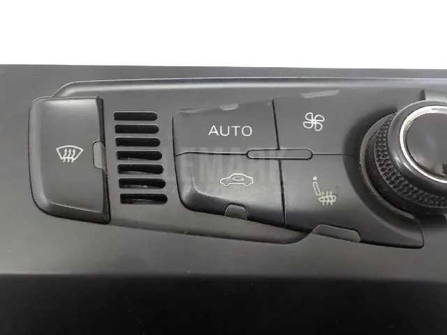 Блок управления климатической установкой для  Audi A1 (8X) 2010-2018