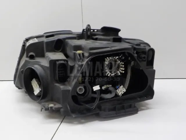 Фара правая для  Chevrolet Suburban 2006-2014