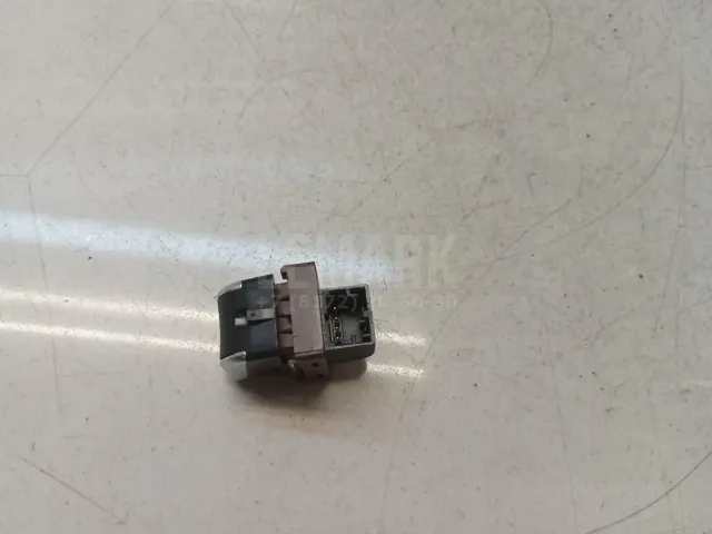 Кнопка открывания багажника для  Alfa Romeo 147 2001-2010
