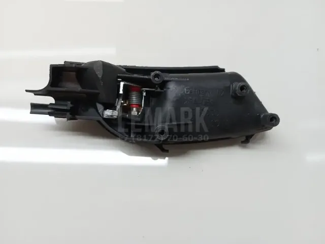Ручка двери внутренняя левая для  BMW 2-serie F45/F46 Tourer 2015-2022