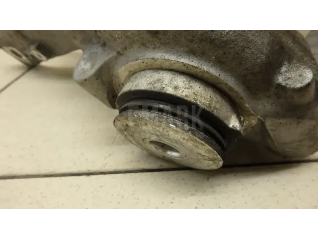 Кулак поворотный задний правый для  Audi A3 [8PA] Sportback 2004-2013