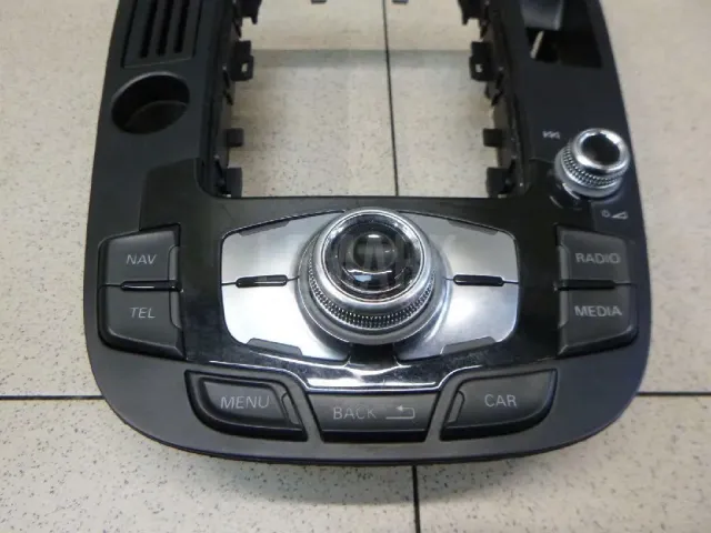 Блок кнопок для  Audi Q3 (8U) 2012-2018