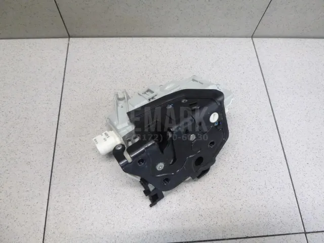 Замок двери задней правой для  Audi Allroad quattro 2006-2012