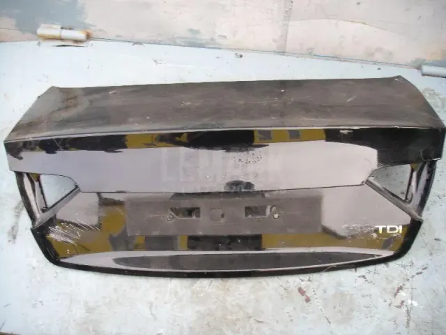 Крышка багажника для  Ford Fiesta 2008-2019
