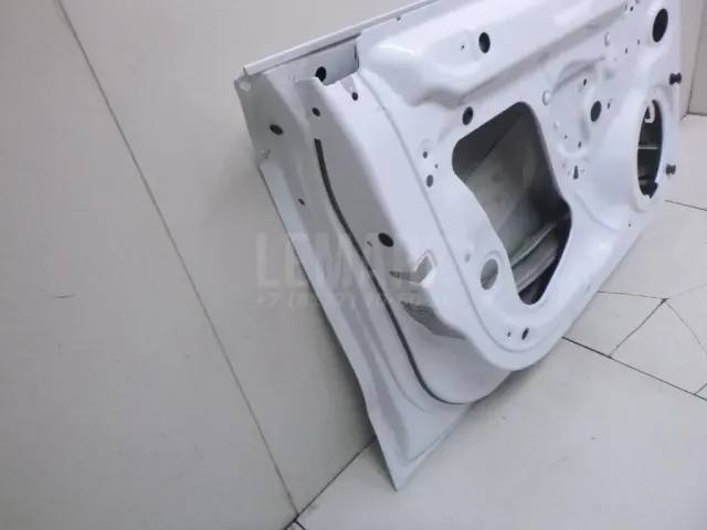 Дверь передняя левая для  Ford Fiesta 2017