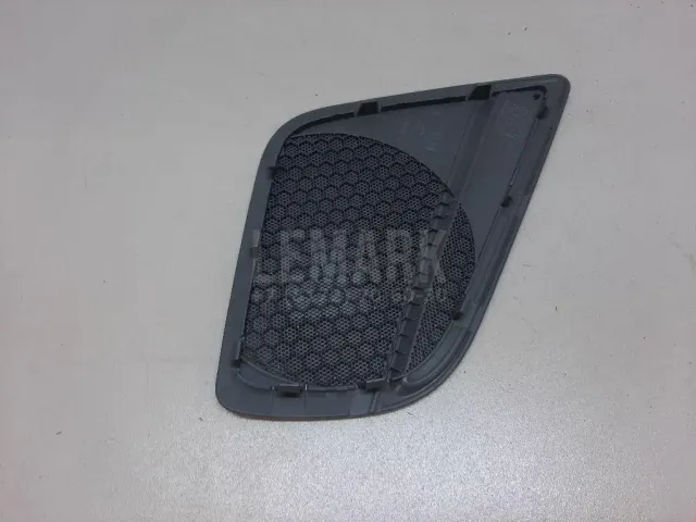 Решетка динамика для  Geely Tugella (FY11) 2020