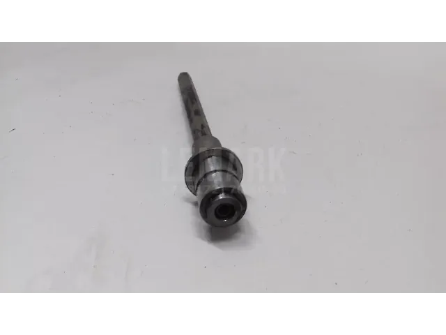 Вал масляного насоса
