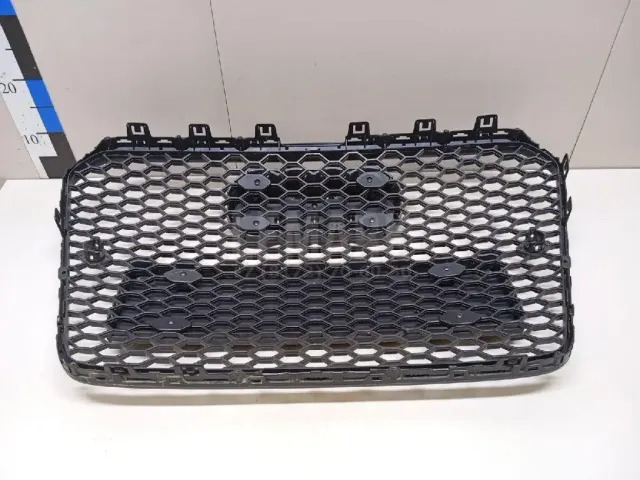 Решетка радиатора для  Ford Escape EUR 2007-2009