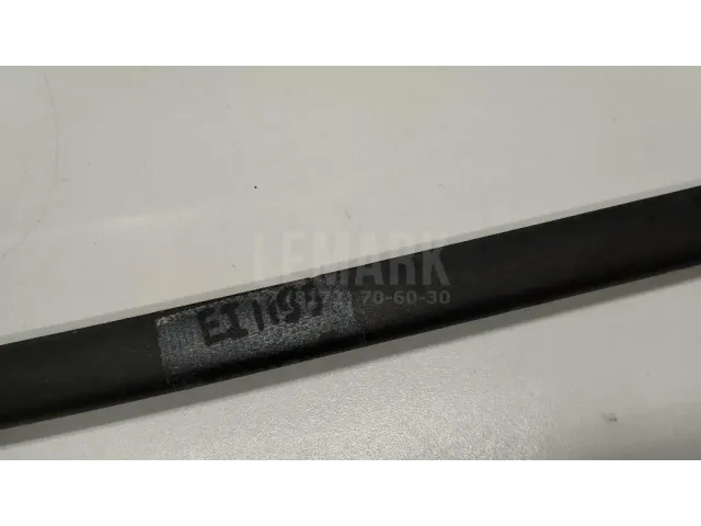 Молдинг лобового стекла для  BYD Flyer 2005-2008