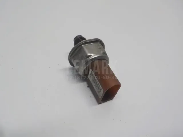 Датчик давления топлива