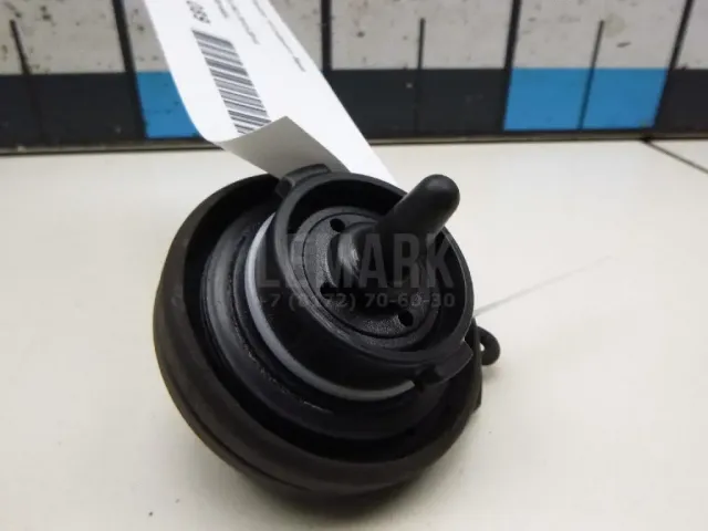 Крышка топливного бака для  Audi A4 [B7] 2005-2007