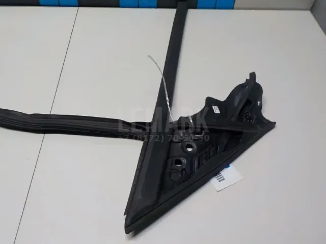 Уплотнитель стекла двери для  Ford EcoSport 2012-2023