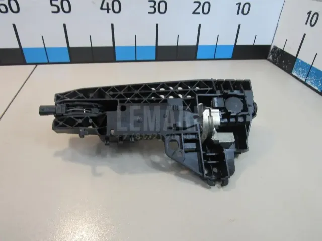 Ручка двери передней наружная правая для  BMW 3-serie F34 GT 2012-2020