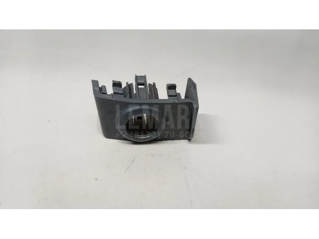 Кронштейн датчика парковки для  Audi Allroad quattro 2006-2012