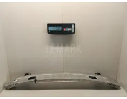 Усилитель переднего бампера
