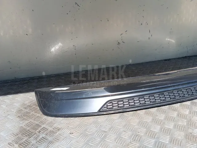 Накладка заднего бампера
