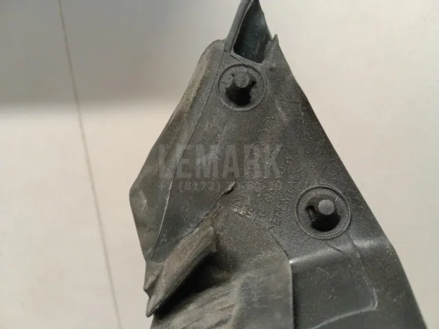 Уплотнитель стекла двери для  Audi A6 [C6,4F] 2004-2011