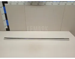 Накладка стекла заднего правого
