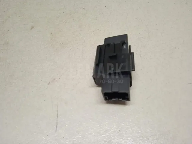 Кнопка многофункциональная для  Audi TT(8N) 1998-2006