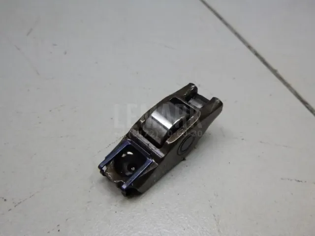 Рокер для  Audi A4 [B7] 2005-2007