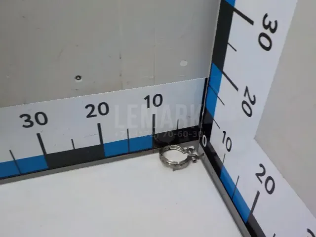 Хомут металлический