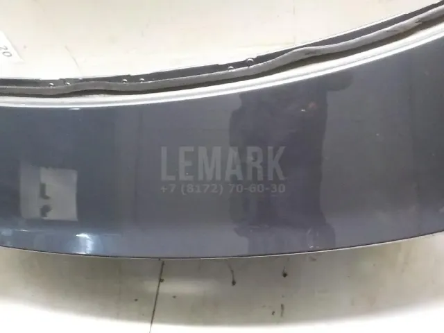 Дверь багажника